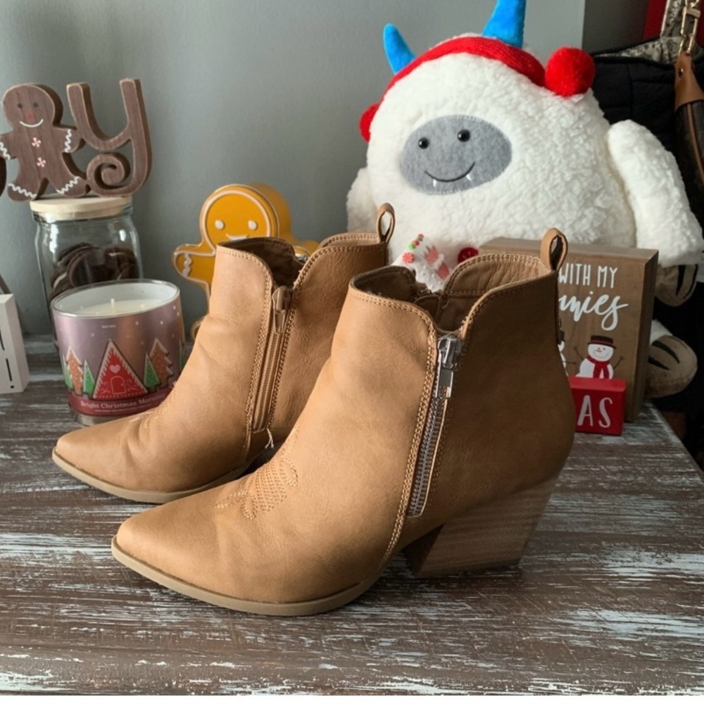 Dolce Vita Suede Booties
